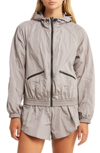 เสื้อแจ็คเก็ตกันลมสำหรับผู้หญิง สีดำ แบบโค้ช กันน้ำ ระบายอากาศ ดีไซน์ปักและทอ ซับในไนลอน สีปรับแต่งได้ - Product Image 2