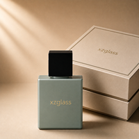 Flacon de parfum carré en verre, 50 ml, 100 ml, couleur personnalisée et logo imprimé à l'écran, avec boîte d'emballage de luxe, vente chaude