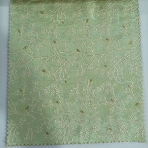 100% Polyester Broderie Tissu pour Vêtements Rembourrage Personnalisé Imprimé Plaid Chaîne Non Tissé Techniques pour Vêtements De Mariage - Product Image 1