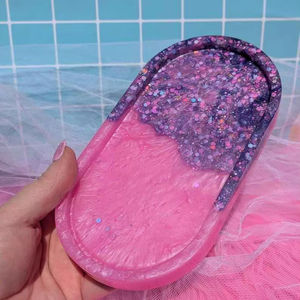 ถาดเรซิ่นตกแต่งหลากสี ถาดจัดระเบียบเครื่องสำอาง ของตกแต่งบ้าน ถาดเรซิ่นทรงรี ถาดวางของบนโต๊ะเครื่องแป้ง คุณภาพสูง - Product Image 1