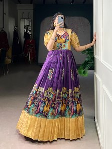 Vestido de Seda Dola de Primera Calidad con Estampado Pichwai y Trabajo de Tejido, Fabricante de la India a Precio de Mayoreo, Proveedor de Surat - Product Image 4