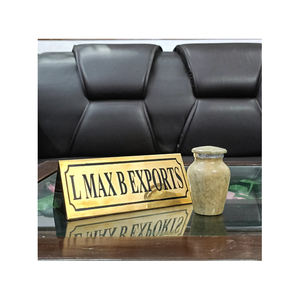 Colección Única Disponible de Urnas Funerarias de Aluminio con Acabado Personalizado y Diseño Atractivo para Cenizas, al Mejor Precio - Product Image 1