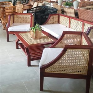 Canapé antique de meubles de canne marron décent en bois de Shisham pour une utilisation au salon de patio intérieur du banquet d'hôtel à la maison au prix de gros - Product Image 1
