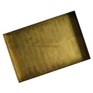 Elegante bandeja redonda de oro para servir con diseño de borde tejido, perfecta para servir bebidas y mejorar la decoración de su hogar - Product Image 6