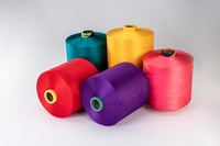 Fil 100 % polyester le plus vendu pour la fabrication de tissus et textiles, au prix de gros auprès d'un exportateur indien