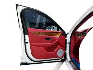 Pick-up de luxe d'occasion 2024, 6.0 essence atmosphérique, 635 CV, moteur W12, style exécutif, laque d'origine, exportation - Product Image 3