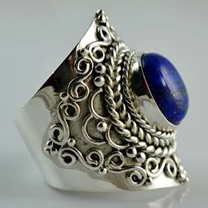 Anillo Hecho a Mano en Plata de Ley 925 con Lapislázuli Natural Azul en Forma Ovalada, Joyería Bohemia con Piedra de Nacimiento de Septiembre para Regalo - Product Image 3