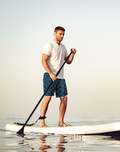 Short de surf de qualité supérieure pour homme, motif solide, doublure de compression, poches décontractées, sublimées, 100% polyester - Product Image 5