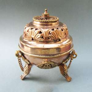 Quemador de incienso de latón hecho a mano de diseño superior con elegante tapa de Color dorado, accesorio de mesa de temporada de primavera para meditación - Product Image 6