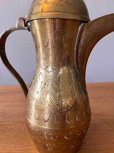 Hot Selling Customized Gold Color Vintage Turkish Brass Coffee Pot for Hotel & Home Use Serving <b>Tea</b> & Water Arabic Dallah <b>Kettle</b> - Product Image 5