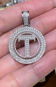 Totalmente helado Moissanite diamante T letra colgante Hip Hop joyería personalizada joyería hermoso colgante regalo para hombres y mujeres - Product Image 3
