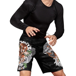 กางเกง MMA พิมพ์ลาย 3 มิติ แบบกำหนดเอง ดีไซน์สีสันโดดเด่น สำหรับออกกำลังกาย ฟิตเนส เทรนนิ่ง พร้อมโลโก้แบบกำหนดเอง ชุดศิลปะการต่อสู้ กางเกงต่อสู้ - Product Image 4