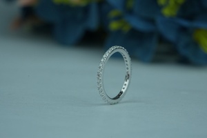 Anillo de moissanita de diamante cultivado en laboratorio de alta calidad corte redondo VS1 claridad IGI SGL certificado Oro rosa oro plata OEM ODM proveedor - Product Image 3