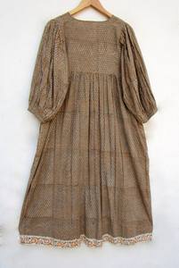 Diseño de tendencia Precio de fábrica Venta al por mayor Calidad superior Manga larga Maxi Longitud Arte Vestido de seda Mujeres Vestidos de algodón al por mayor - Product Image 2