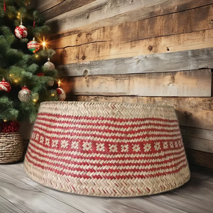 Chrismart Elegante soporte para árbol de Navidad con accesorios que incluyen un lujoso collar de árbol - Product Image 1