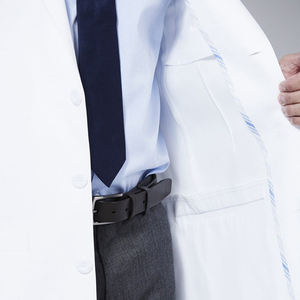 Batas de laboratorio blancas de último diseño al por mayor para hospitales y laboratorios médicos uniformes médicos con bolsillos venta en línea - Product Image 6
