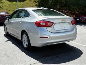 Usado 2017 Chevrolet Cruze LT - Product Image 4
