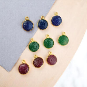 จี้รูปฝาสีเงินทำมือแกะสลักดอกไม้พลอยธรรมชาติ - Product Image 1