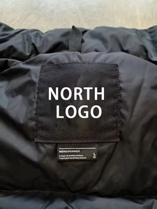 เสื้อแจ็คเก็ตพัฟเฟอร์ The North Face สำหรับผู้ชาย ผลิตจากโรงงาน สไตล์ฮิปฮอปแนวสตรีท พร้อมเทคนิคการปัก คอตั้ง สำหรับฤดูหนาว - Product Image 5