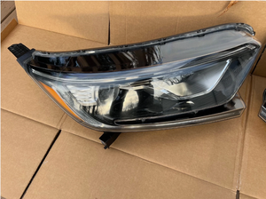 Compre Faros Delanteros Originales Hond@s CR-Vs% para Lado Derecho e Izquierdo del Pasajero con LED, OEM Genuino 33100-TLA-A01, Envío Rápido, Disponible Ahora - Product Image 2