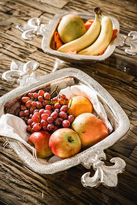 Ensemble de bols décoratifs carrés en métal en aluminium avec poignées ornées, plat à collation argenté, bol de décoration de fruits pour centre de table pour la maison et les cadeaux - Product Image 2