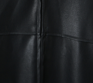 Chaqueta de Cuero Acolchada Personalizada de Moda para Mujer, Nueva Colección de Invierno, Transpirable, Manga Larga, Forro de Algodón Crudo - Product Image 4