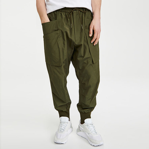 Joggers activos acampanados de verano para hombre, colección de otoño, pantalones de chándal transpirables, decoración de retazos, antiarrugas, liso, informal, recto - Product Image 1