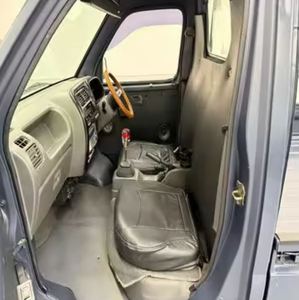 Minibús 2025, Camioneta Utilitaria 4x4 con Turbos, Motor de 3 Cilindros, Transmisión Manual de 5 Velocidades - Product Image 6