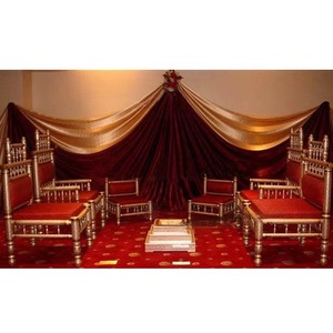 ชุดเก้าอี้งานแต่งงานอินเดียแบบ Sankheda Mandap สไตล์ดั้งเดิม หรูหรา วินเทจ สีแดงทอง ดูสง่างาม สวยงาม ทำจากไม้เคลือบผิว ลดราคาสำหรับสหราชอาณาจักร - Product Image 1