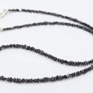 Collar minimalista de diamantes negros sin cortar de 3mm, cuentas de diamantes negros en bruto, cuentas de piedra, regalo para ella - Product Image 1