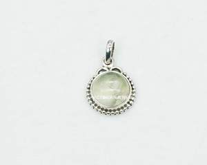 925 argent sterling massif mois d'août pierre de naissance Prehnite avec lunette réglage forme ronde pendentif à breloque - Product Image 2