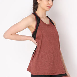 Vente en gros Débardeur sport personnalisé pour femmes Gilet sublimé avec motif en maille Jersey tricoté pour la salle de sport - Product Image 3