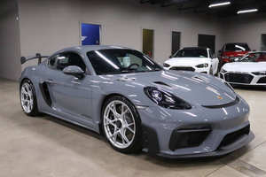 Limpieza prístina 2023 Porscheee 718 Cayman GT4 RS - Product Image 2
