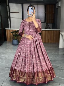 ชุดเดรส Anarkali สำหรับสาวๆงานปาร์ตี้ชุดเดรสผ้าคอตตอนผ้าไหมเนื้อนุ่มพิมพ์ลาย - Product Image 3