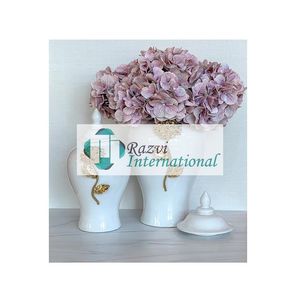 Tarro de jengibre blanco con diseño de enlace dorado Decoración estándar moderna Blanco con diseño dorado Juego de tarros modernos de lujo para la venta - Product Image 4