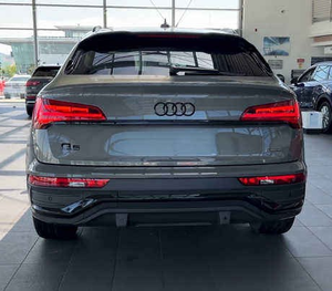 Audi Q5 Sportback 2024 Usado, Volante a la Izquierda, Asientos de Cuero, Cámara Trasera, Emisión Euro IV, Faros de Xenón, Excelente Estado - Product Image 4