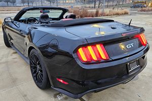 Vehículos Usados de Segunda Mano, Mustang GT Premium Coupé 2017, Transmisión Manual de 6 Velocidades, SISTEMA DE NAVEGACIÓN, Listo para Envío Rápido - Product Image 3
