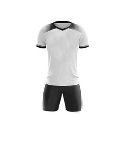 Conjunto de ropa de fútbol personalizada de la mejor calidad, uniformes impresos de transferencia de calor de secado rápido, nombre del equipo, poliéster 100% fabricado de alta calidad - Product Image 2