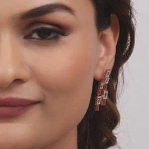 ต่างหูทรงหยดน้ำสีโรสโกลด์สง่างามของ anushka-เครื่องประดับแฟชั่นที่โดดเด่น - Product Image 5