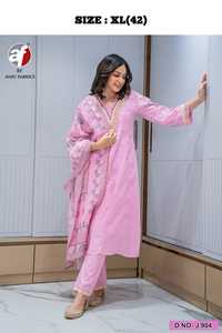 Atractivo algodón Mul con bordado Kurti Pant y Dupatta mujer moda compras en línea - Product Image 4