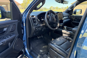 LISTO PARA CONDUCIR - USADO, VOLANTE A LA IZQUIERDA |   CONDUCCIÓN DERECHA |   RAMSS 1500 TRX CREW CAB 4X4 EDICIÓN FINAL 2024 - Product Image 3