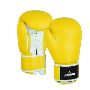 ถุงมือชกมวยแบบมีแผ่นรองกันกระแทกและพื้นที่รองรับข้อมือที่มั่นคง พร้อมแผ่นรองระดับพรีเมียมและดีไซน์ที่ให้ความรู้สึกเรียบลื่น - Product Image 2