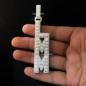VVS VS Moissanite Iced Out Vertical Letter Pendant en plata esterlina Hip Hop Style Unisex - Product Image 6