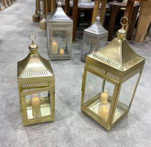 Lanterne à bougie marocaine argentée mate de luxe Support de décoration pour la maison et le mariage avec caractéristique de candélabre de Noël - Product Image 5