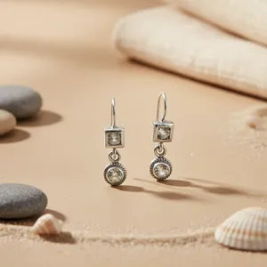 Boucles d'oreilles pendantes géométriques en argent 925 avec cristaux de strass sertis clos, bijoux classiques pour femme, pour mariage et usage quotidien - Product Image 2