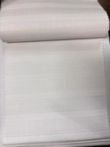 Poly Cotton Magic Patta Striped Shirting Tissu de haute qualité pour chemises décontractées et formelles à prix abordable - Product Image 2