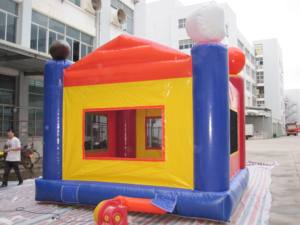 Vente flash : château gonflable de football américain de 13 pieds en PVC, usage commercial - Product Image 4