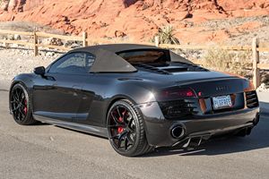 AUDI R8 V10 SPYDER 2015 USADO, Volante a la Izquierda/Derecha - Product Image 3