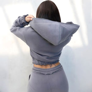 Chándal de moda personalizado de alta calidad para mujer, forro polar de algodón blanco con estampado de soplo, pantalones de chándal recortados con capucha para invierno - Product Image 5