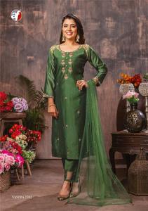 กางเกงผู้หญิงผ้าไหมสีสวยๆดีไซน์ทันสมัยผ้าวิสคอลเลกชั่นดูเซ็กซี่ - Product Image 4